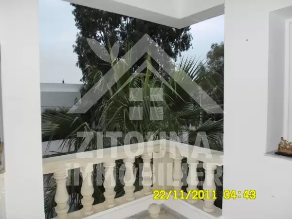 Étage de villa à louer