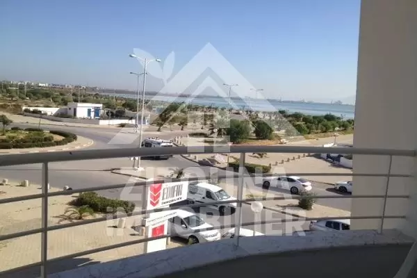 A louer bel appartement meublé