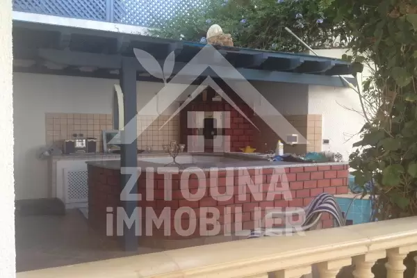 A louer un bel duplex à Golden Tulip