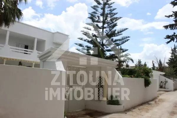 Rez de chaussée de villa à louer