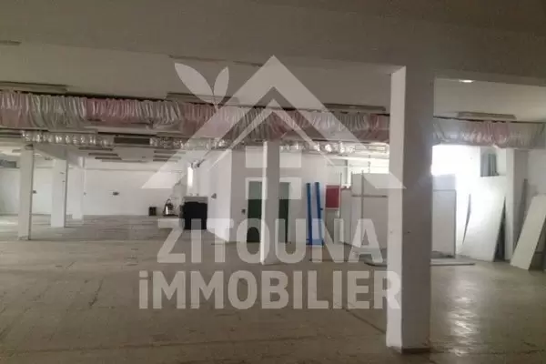 A louer un entrepôt à La soukra