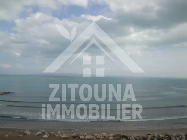 Villa à vendre à Khairedine avec une superbe vue sur mer