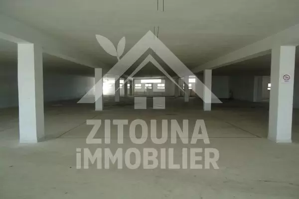 Location de deux Bâtiments jumelables à usage industriel à la Zone Industrielle de charguia