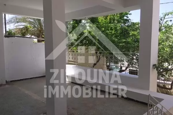Location un rez de chaussée de villa à La Marsa