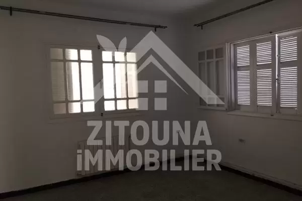 Location un rez de chaussée de villa à La Marsa
