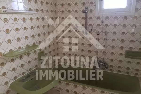 Location un rez de chaussée de villa à La Marsa