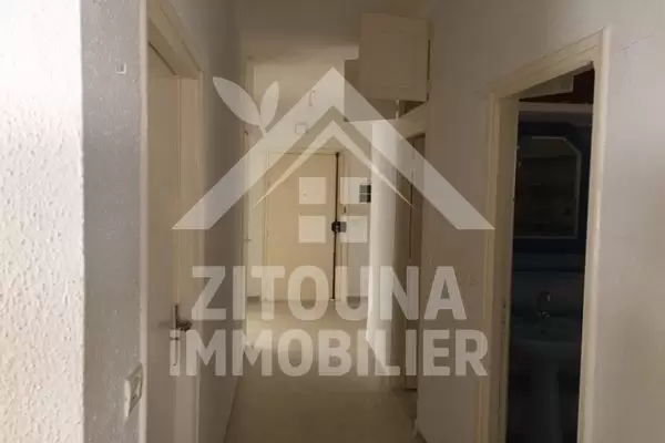 Très bel appartement à Ain Zaghouan