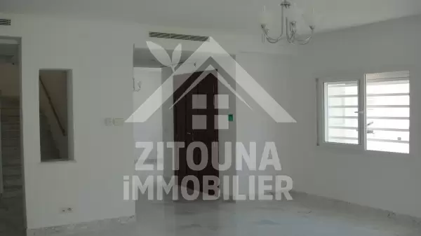 Beau duplex à louer à Gammarth