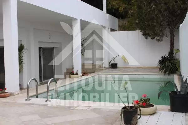 A louer appartement indépendant meublé avec piscine