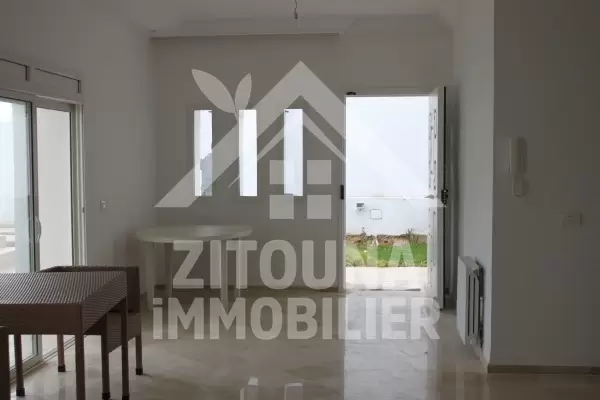 A louer appartement indépendant meublé avec piscine