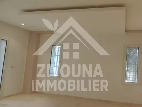 Bel appartement avec terrasse