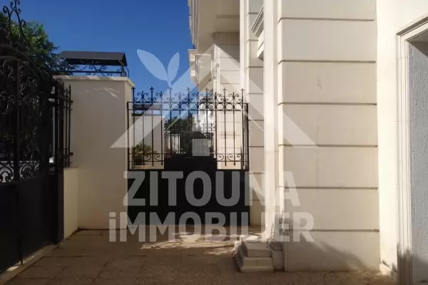Un bel appartement à louer à La Marsa