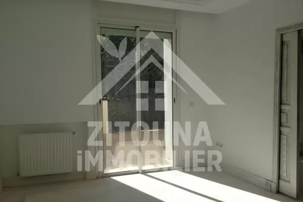 Un bel appartement à louer à La Marsa