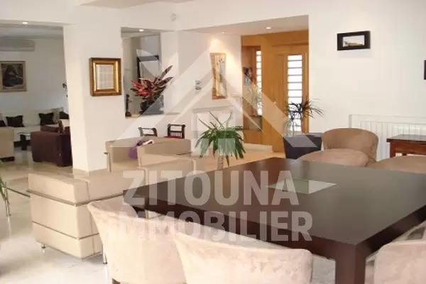 A louer un rez de chaussée de villa