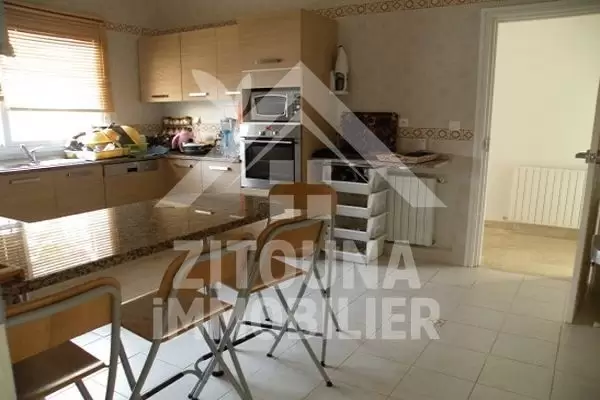 A louer un rez de chaussée de villa