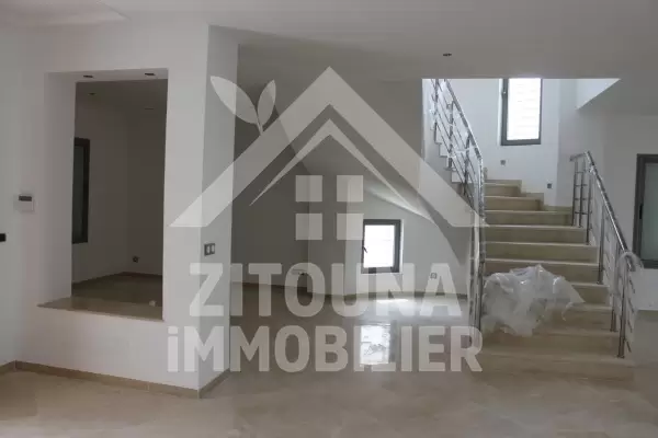 Villa neuve à louer