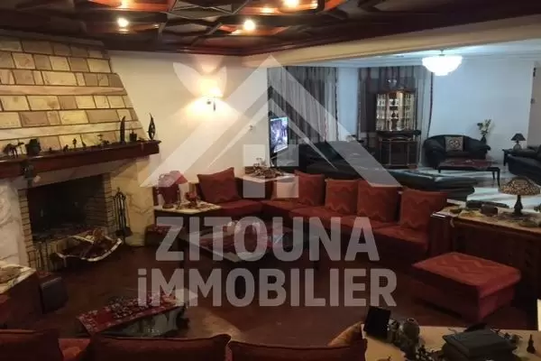 Belle Villa à vendre à la soukra