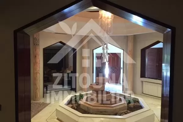 Belle Villa à vendre à la soukra