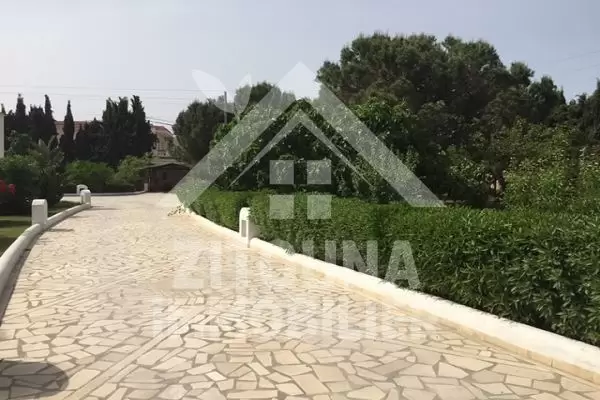 A vendre une très belle villa...