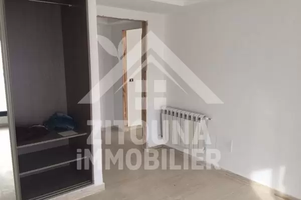 A vendre bel appartement à L'Aouina