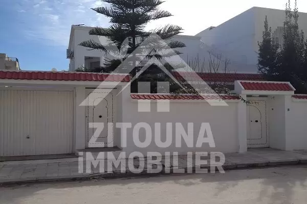 Rez de chaussée de villa à louer