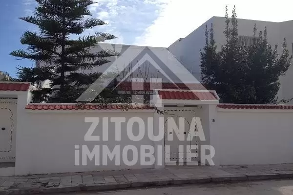 Rez de chaussée de villa à louer