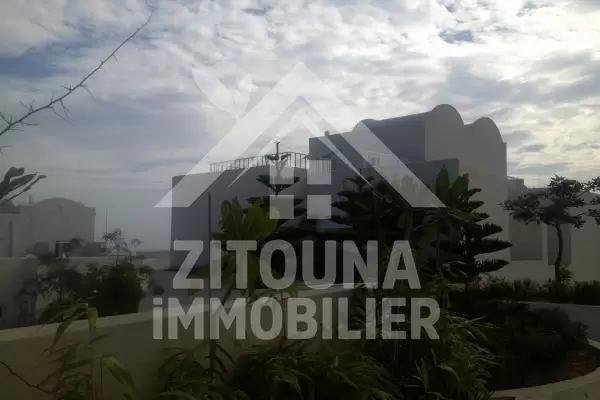 A louer une belle villa à la Marina Gammarth