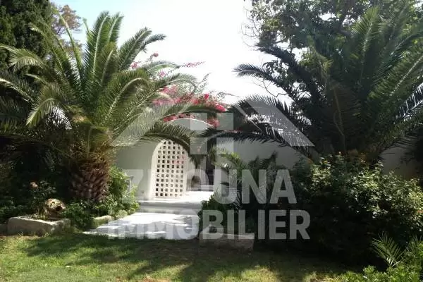 A vendre une belle maison d'hôtes à Hammamet