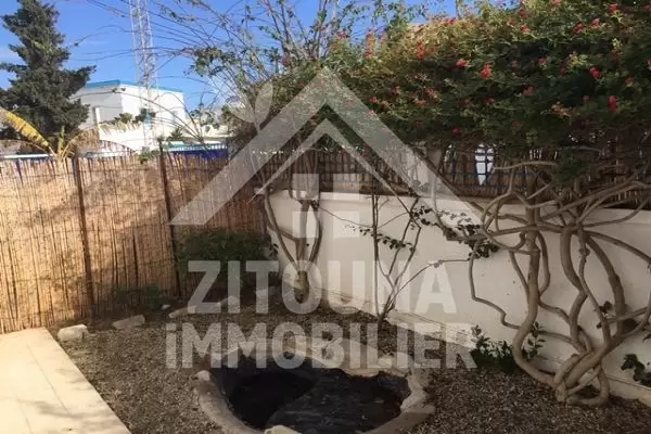 Rez de chaussée de villa à louer