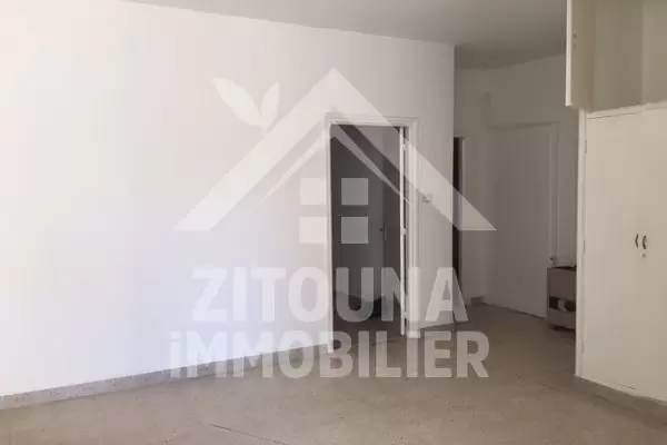 Rez de chaussée de villa à louer