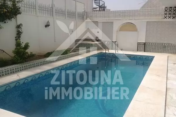 A louer une belle villa à Gammarth