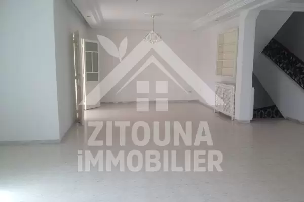 A louer une belle villa à Gammarth