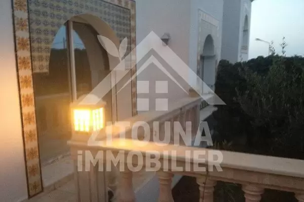 A louer un beau duplex à Gammarth
