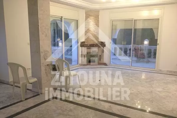 A louer un beau duplex à Gammarth