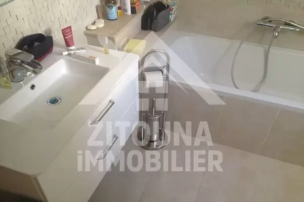 A louer un beau duplex au Golden Tulip