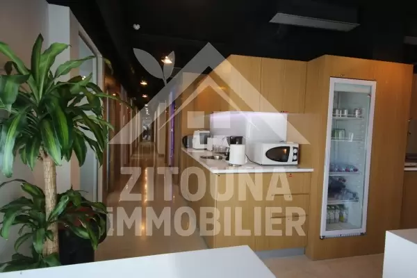 À louer des bureaux au Lac 2