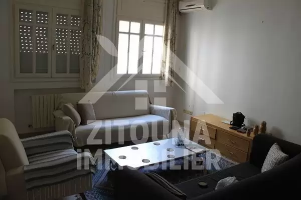 A louer bel appartement à Cité palmeraies