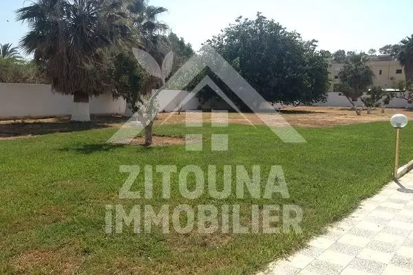 Villa à Louer à La Soukra