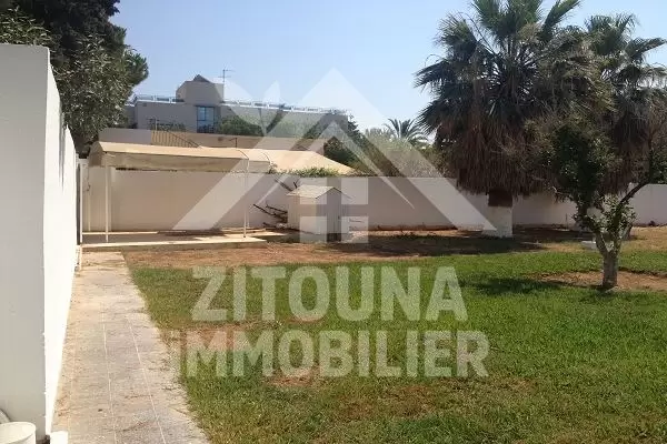 Villa à Louer à La Soukra