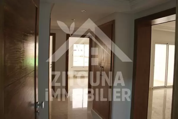 A louer bel appartement au Jardin de carthage