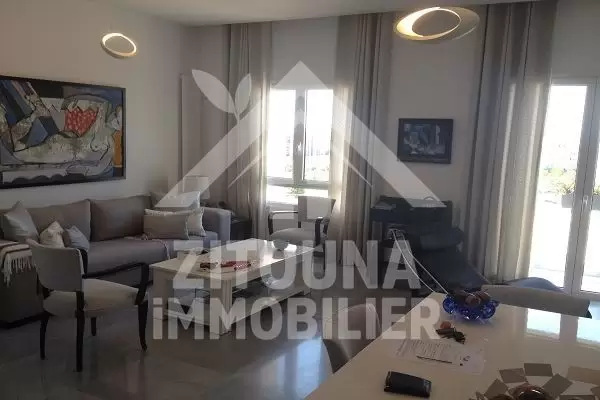 A vendre un appartement luxueusement meublé
