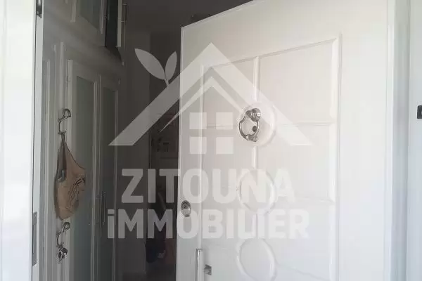 Magnifique étage de villa meublé