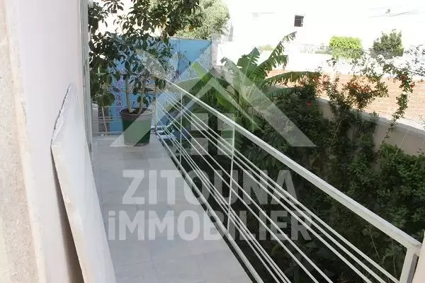 A Vendre Un beau Triplex