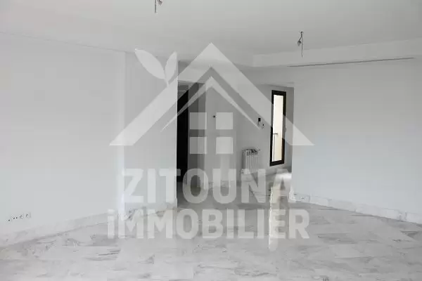 A vendre un appartement à Ain Zaghouan