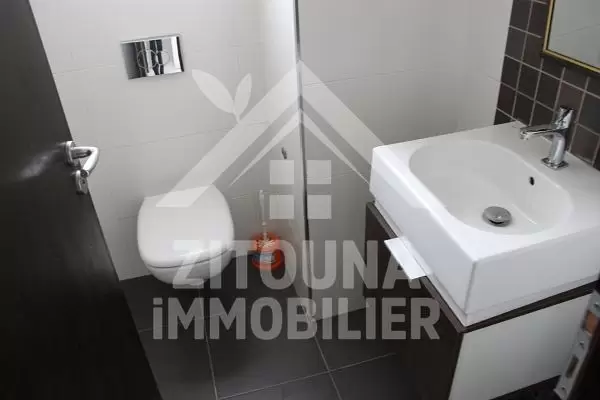 A vendre un appartement à Ain Zaghouan