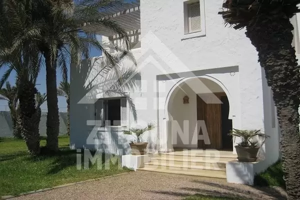 A louer une belle villa à Djerba