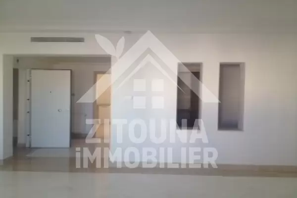 A louer bel appartement à Gammarth Marine