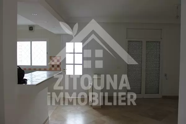 A louer un beau duplex résidence palmeraie gammarth
