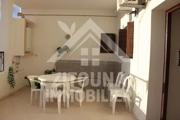 A louer un étage de villa à la Marsa Nassim