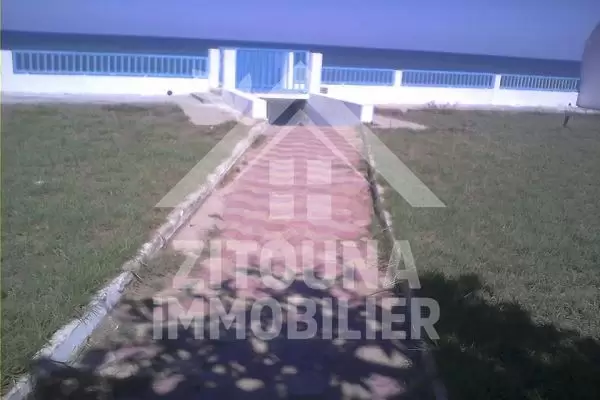 Un petit coin de Paradis...villa à louer à Cap Zebib